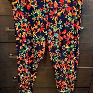 LOT of 10 LuLaRoe TC2 Leggings